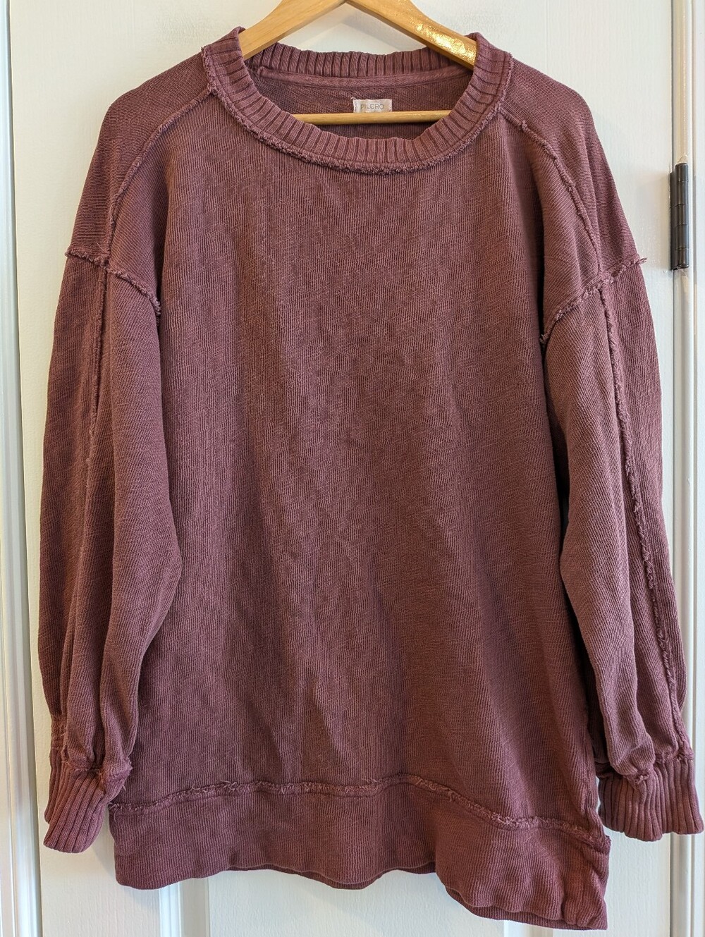 Anthropologie Pilcro Oversized Sweatshirt Red Burgundy Bohemian Distressed Sz S - Picture 4 of 16